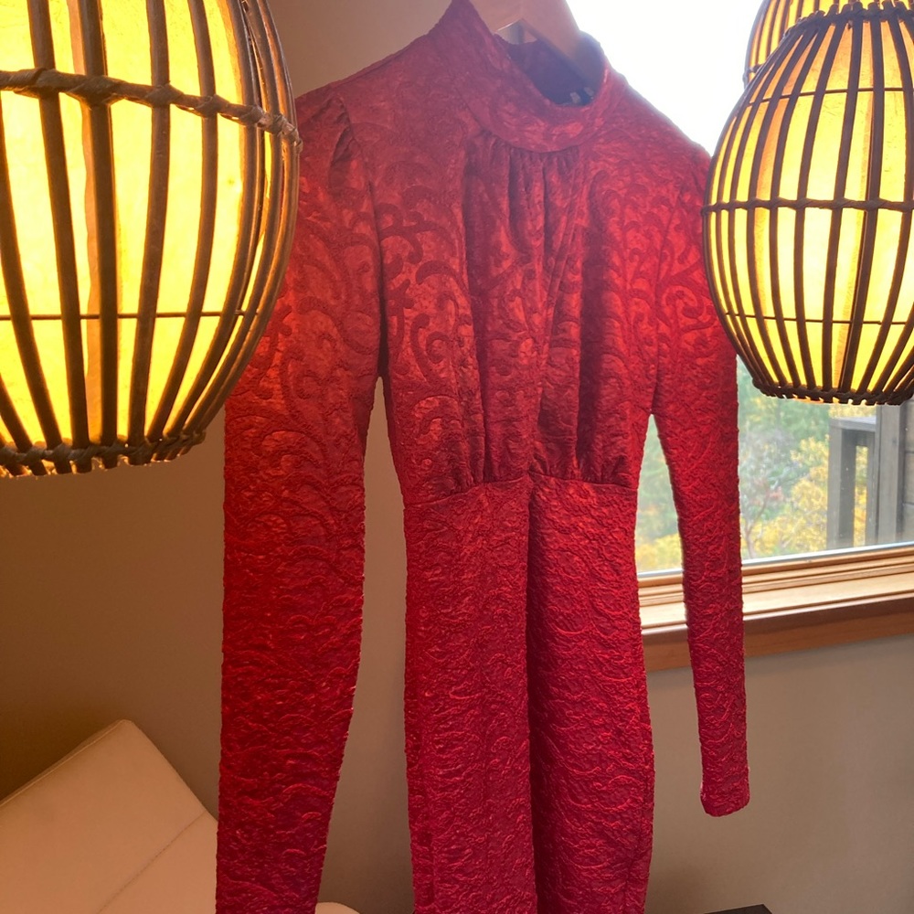 Red Long Sleeved, Short Dress: Rich! Like New, Size S.